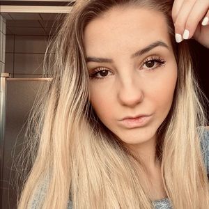 Meet your Posher, Ericka d.